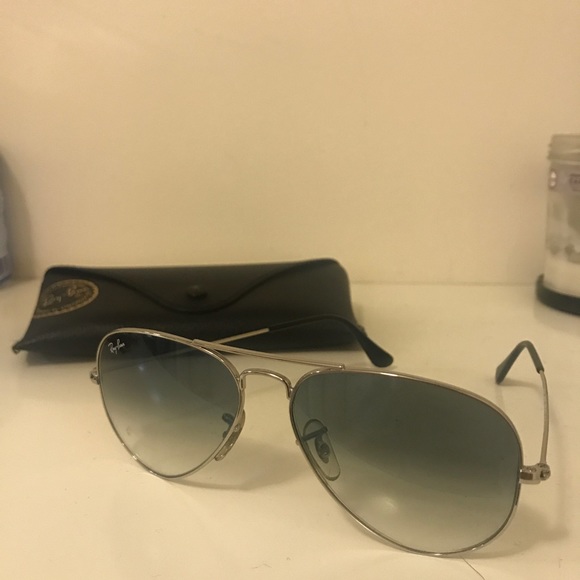 Ray-Ban Other - RayBan Classic Aviators